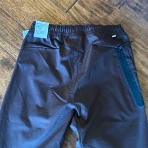 Men’s Nike Sportswear Tech Essentials pants (S)